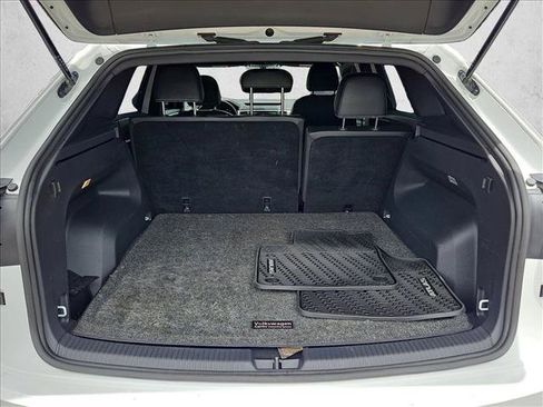 Used 2023 Volkswagen Atlas Cross Sport SE FWD image 10