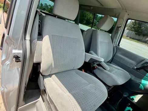 Used 2003 Volkswagen Eurovan MV image 19