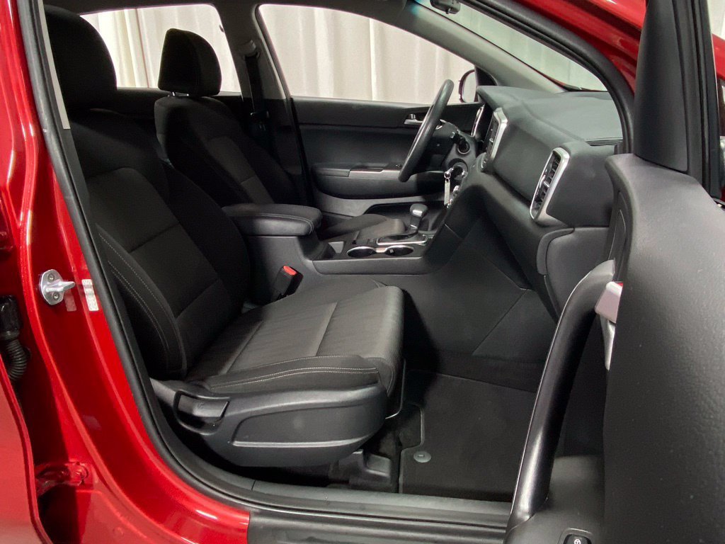 Used 2020 Kia Sportage LX AWD/4WD image 29