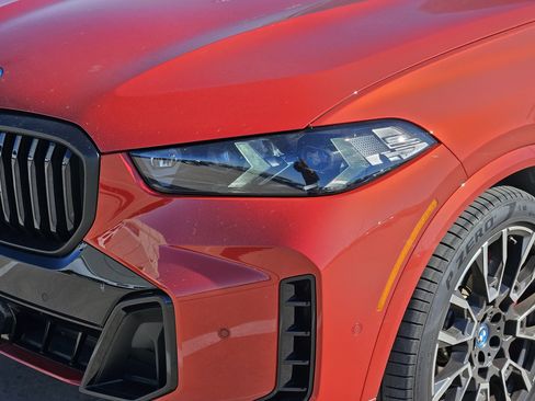 Used 2025 BMW X5 xDrive50e w/ Executive Package image 12