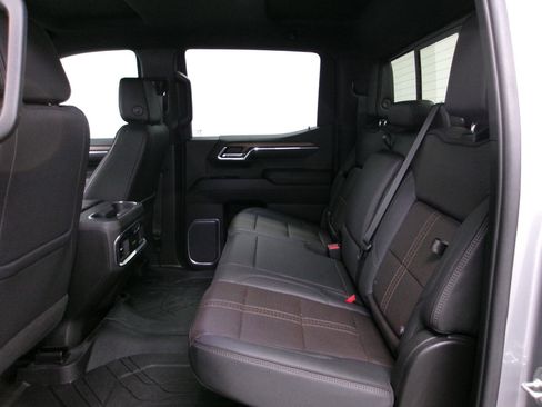 Certified 2023 Chevrolet Silverado 1500 High Country w/ Technology Package AWD/4WD image 9