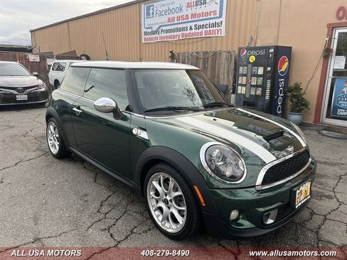 Used 2011 MINI Cooper S image 2