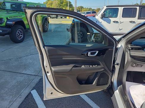 New 2026 Jeep Compass Limited AWD/4WD image 9