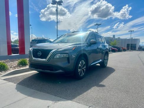 Used 2023 Nissan Rogue SL w/ SL Premium Package AWD/4WD image 2