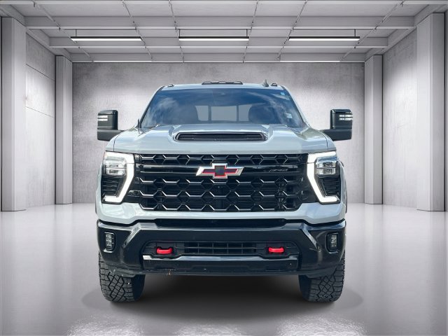 Used 2024 Chevrolet Silverado 2500 ZR2 w/ Technology Package AWD/4WD image 8