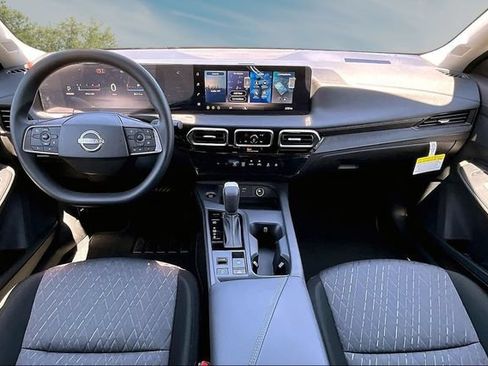 New 2027 Nissan Sentra SV FWD image 5