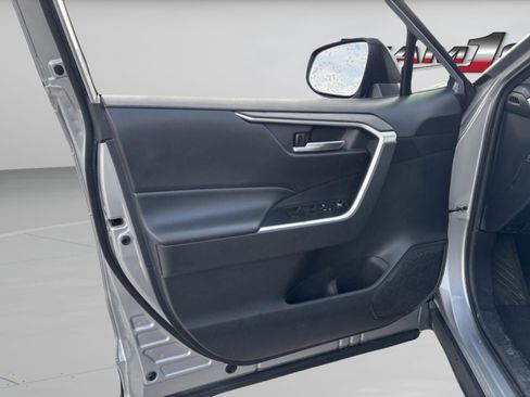 Certified 2021 Toyota RAV4 XLE image 23