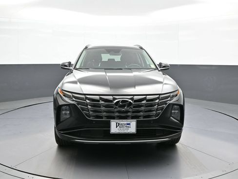 Certified 2024 Hyundai Tucson Limited AWD/4WD image 2