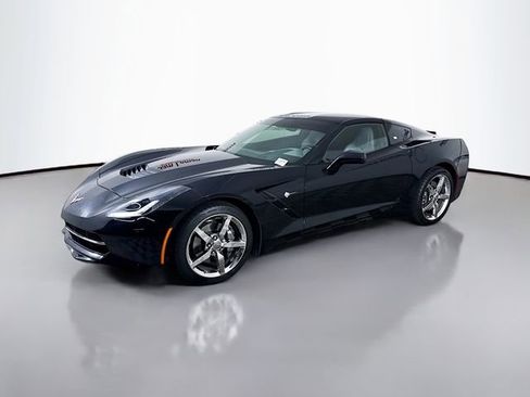 Used 2015 Chevrolet Corvette Stingray Coupe w/ 3LT Preferred Equipment Group image 3