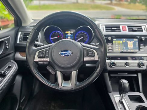 Used 2015 Subaru Outback 2.5i Limited AWD/4WD image 18