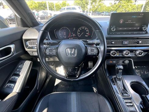 Used 2023 Honda Civic Sport image 5