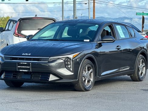 Used 2025 Kia K4 LXS FWD image 9