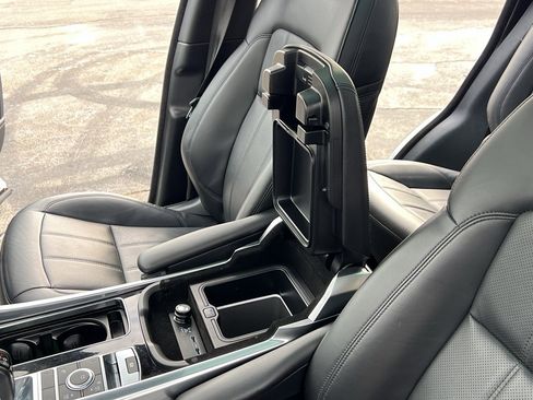 Used 2021 Land Rover Range Rover Sport HSE Silver Edition image 18