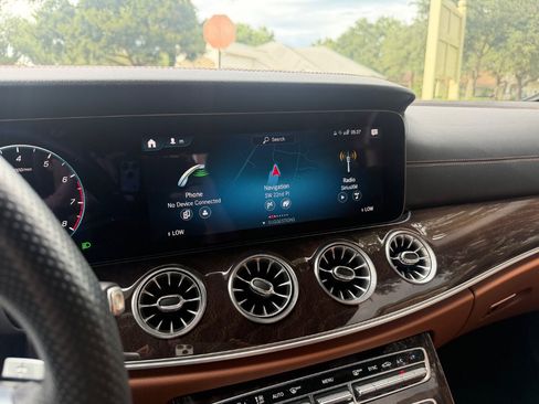 Used 2023 Mercedes-Benz E 450 Cabriolet image 38