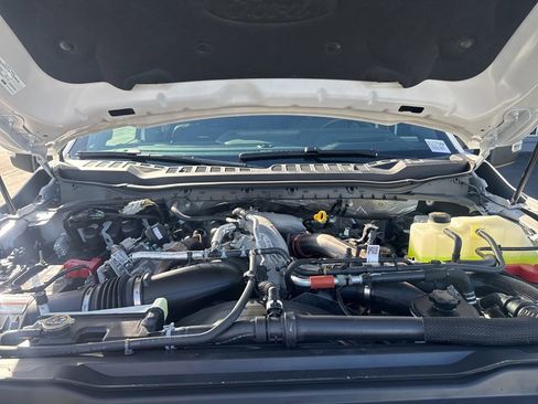 Used 2026 Ford F450 Platinum w/ FX4 Off-Road Package image 40