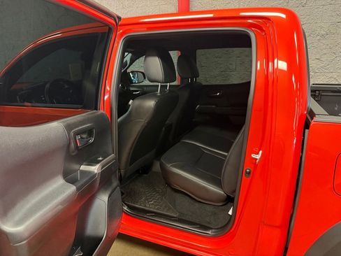 Used 2023 Toyota Tacoma TRD Pro AWD/4WD image 8