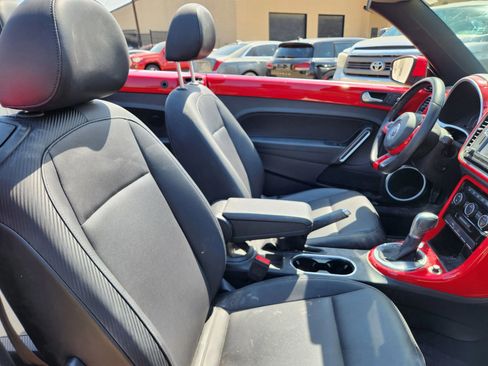 Used 2018 Volkswagen Beetle 2.0T S image 13