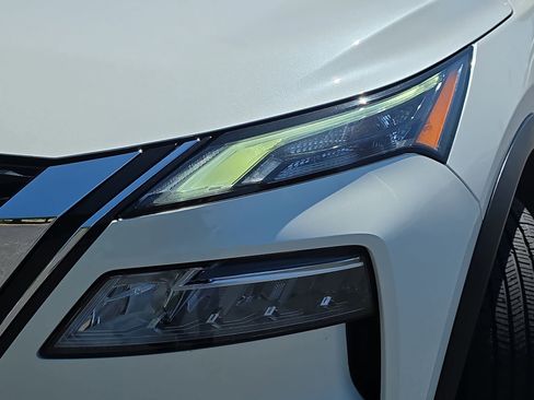 Used 2023 Nissan Rogue SV FWD image 29