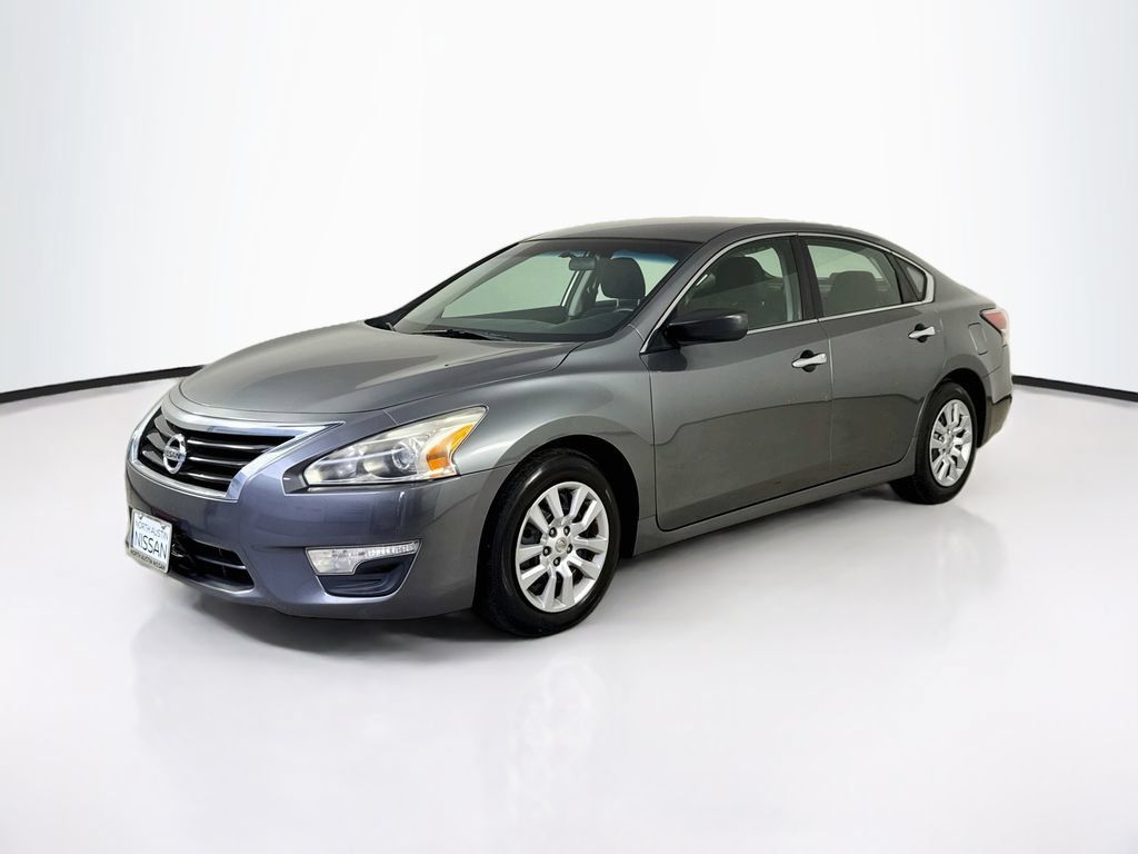 Used 2014 Nissan Altima 2.5 S FWD image 3
