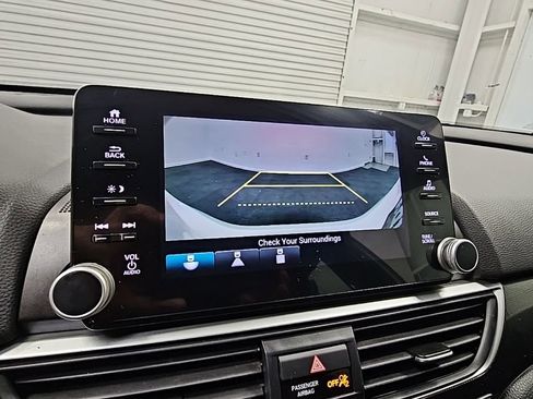 Used 2021 Honda Accord Sport image 18