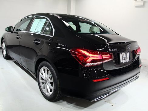 Used 2020 Mercedes-Benz A 220 A 220 image 13