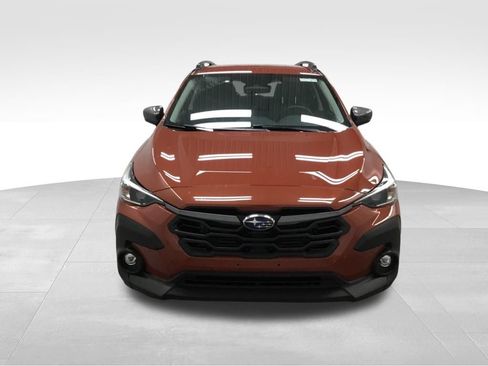 Used 2024 Subaru Crosstrek 2.0i Premium AWD/4WD image 3