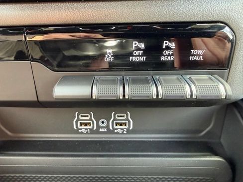 New 2026 RAM 1500 Big Horn AWD/4WD image 25