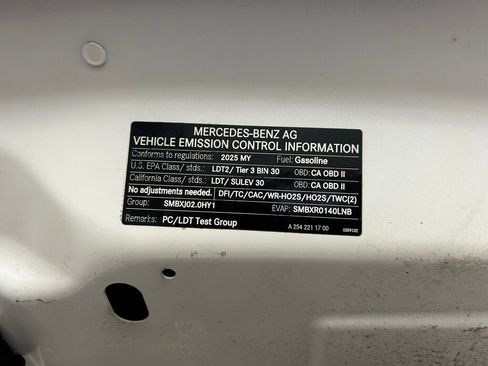 Certified 2025 Mercedes-Benz GLC 300 4MATIC image 35