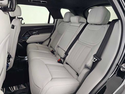New 2026 Land Rover Range Rover Sport SE image 17