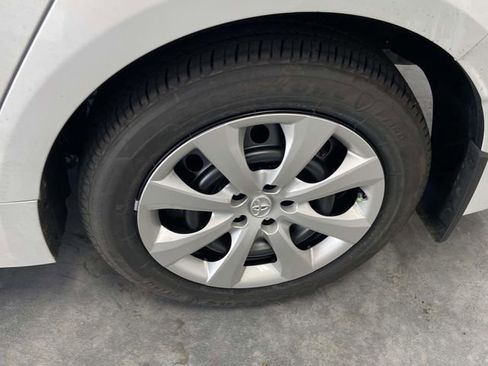 Used 2026 Toyota Corolla LE image 9