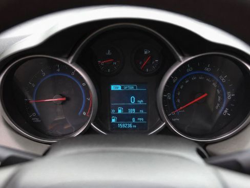 Used 2015 Chevrolet Cruze L FWD image 27