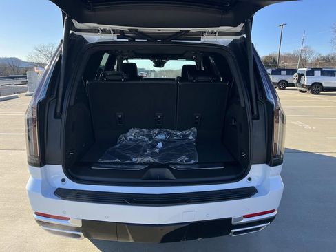 New 2026 Cadillac Escalade Luxury w/ Touring Package image 12