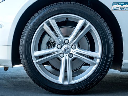 Used 2018 Volvo S90 T5 Momentum w/ Convenience Package image 28