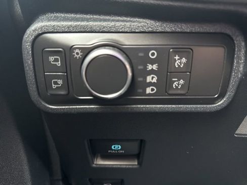 Used 2021 Ford Bronco Badlands image 46