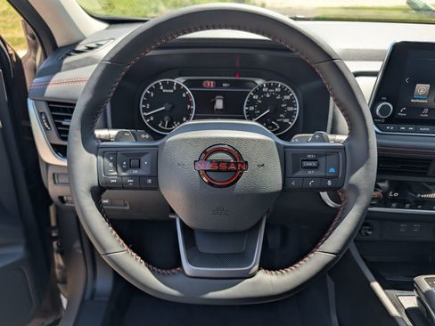 New 2026 Nissan Rogue SV AWD/4WD image 30