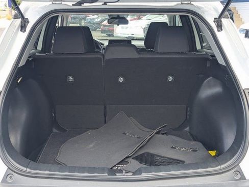 Used 2024 Toyota Corolla Cross LE image 28