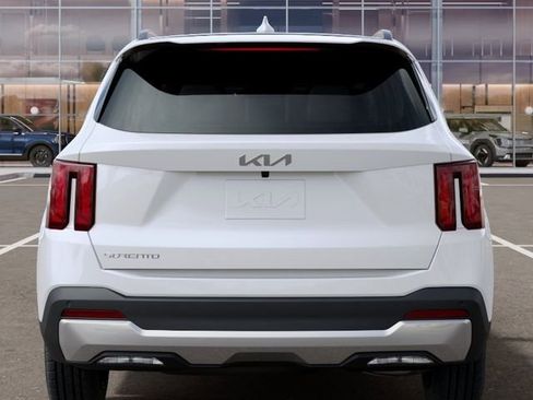 New 2026 Kia Sorento S FWD image 13