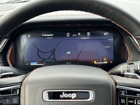New 2025 Jeep Grand Cherokee L Summit w/ Obsidian Package AWD/4WD image 9