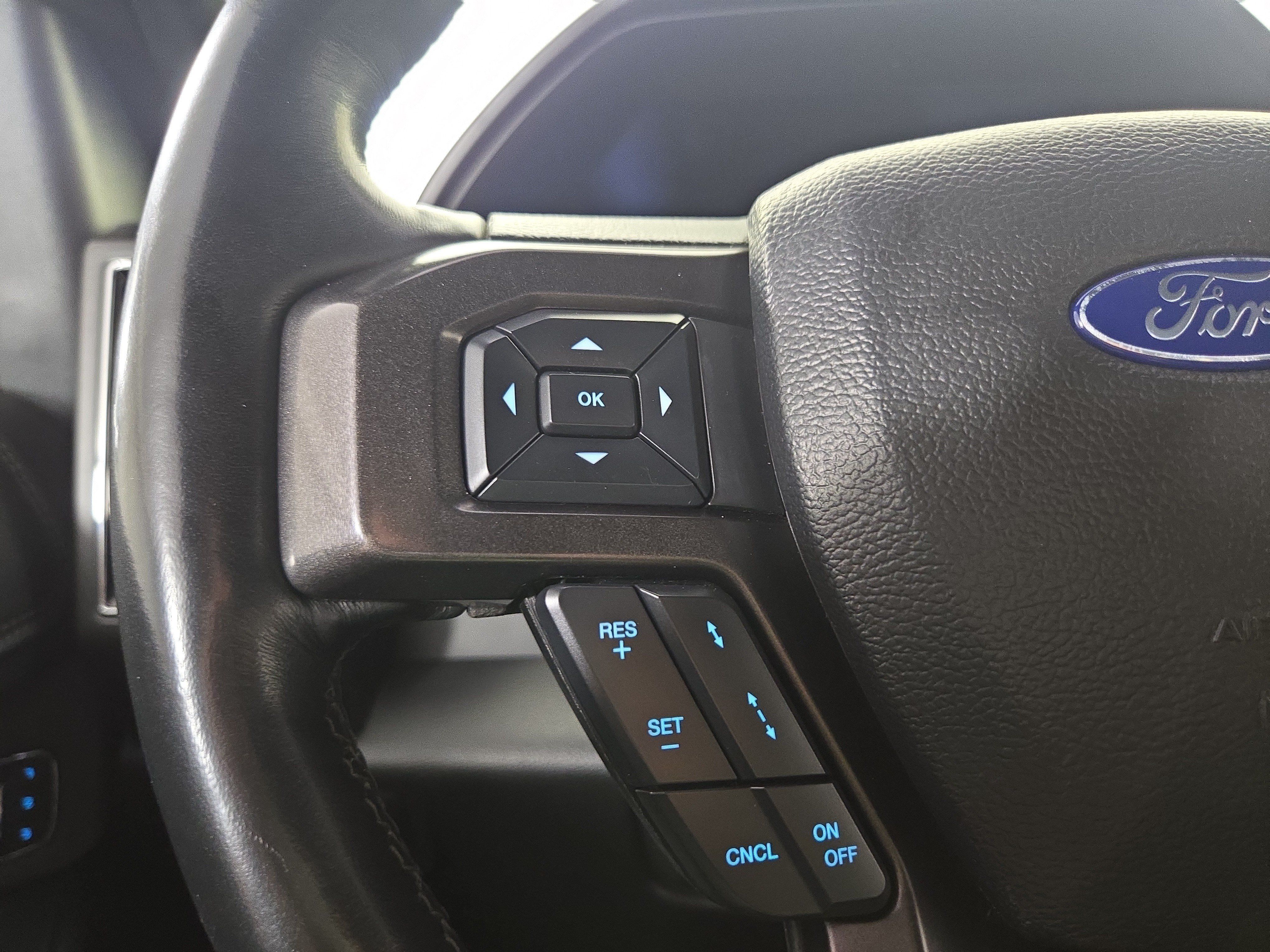 Used 2021 Ford Expedition Max Limited AWD/4WD image 16