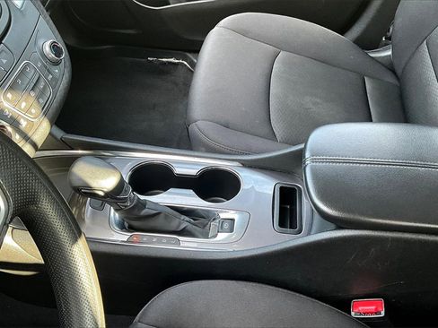 Used 2023 Chevrolet Malibu LT image 18