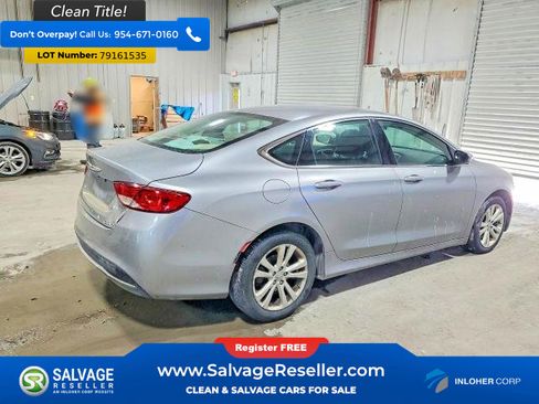 Used 2015 Chrysler 200 Limited FWD image 4