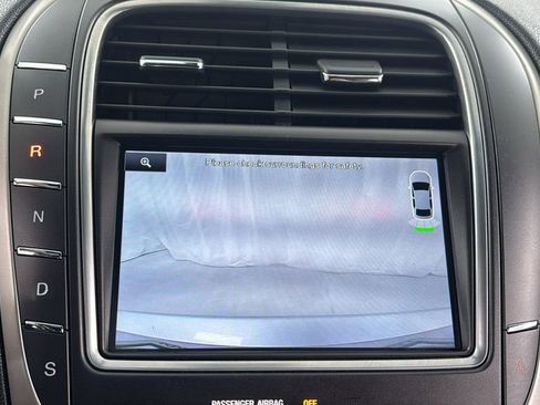 Used 2016 Lincoln MKX Reserve w/ Climate Package image 26