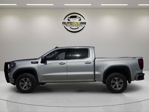 Used 2021 GMC Sierra 1500 SLE image 4