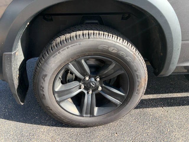 Used 2021 RAM 1500 Warlock AWD/4WD image 16