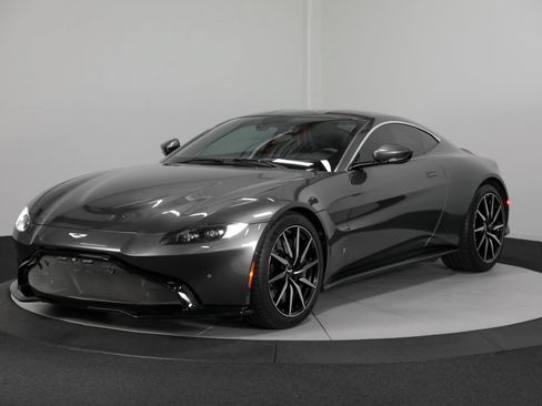 Used 2019 Aston Martin V8 Vantage Coupe RWD image 5