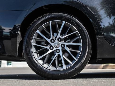 Used 2018 Lexus ES 350 w/ Luxury Package w/Wood Trim FWD image 14