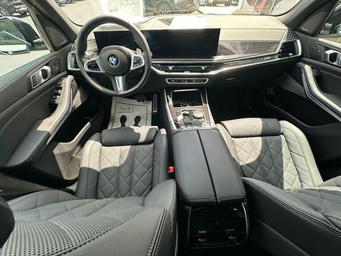 Used 2026 BMW X5 xDrive40i w/ M Sport Package AWD/4WD image 21