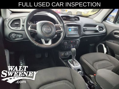 Used 2019 Jeep Renegade Latitude w/ Cold Weather Group image 7