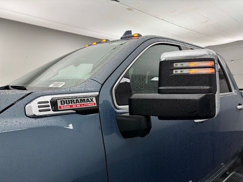 New 2025 GMC Sierra 2500 Denali w/ Denali Reserve Package image 17