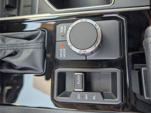 Used 2023 Toyota Tundra SR5 w/ SR5 Convenience Package AWD/4WD image 25